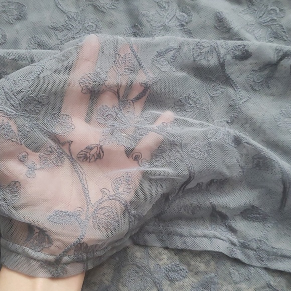 Forever 21 crop top - Picture 2 of 2